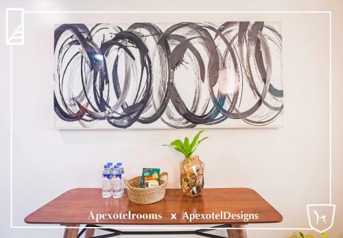 Amazing Apartment Posh Ayala Best Secure Spacious