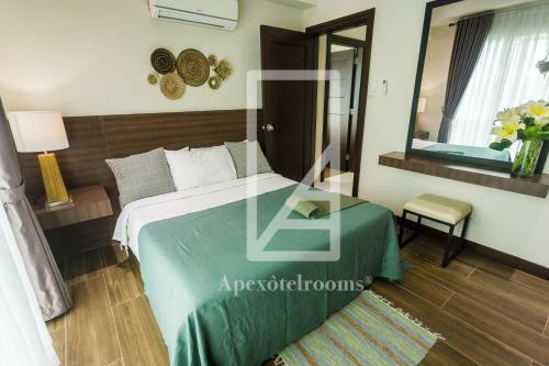 Amazing Apartment Posh Ayala Best Secure Spacious