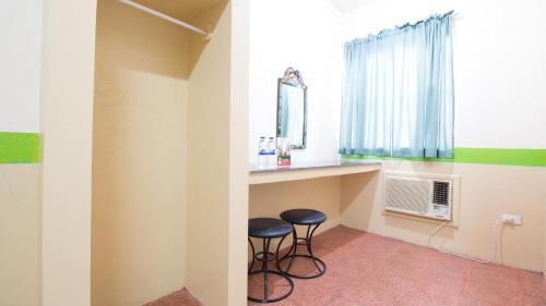 Hotel Reddoorz @ Solemar Pansol Calamba