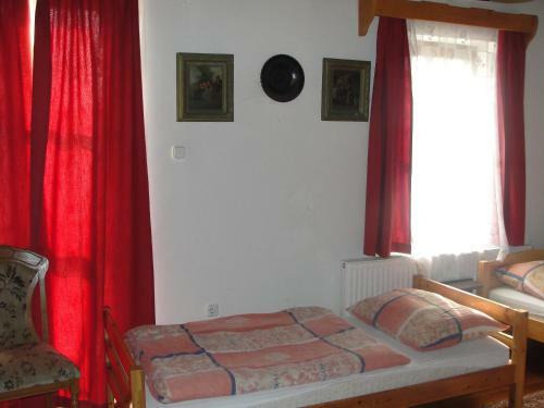 Zanati Apartmannh�z