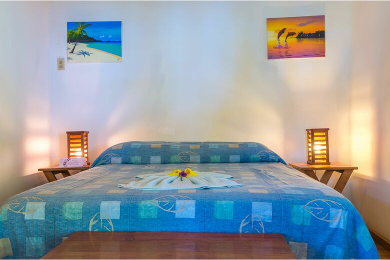 Hotel Las Rocas Resort And Dive Center