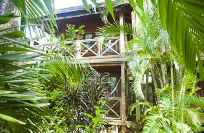 Hotel Las Rocas Resort And Dive Center