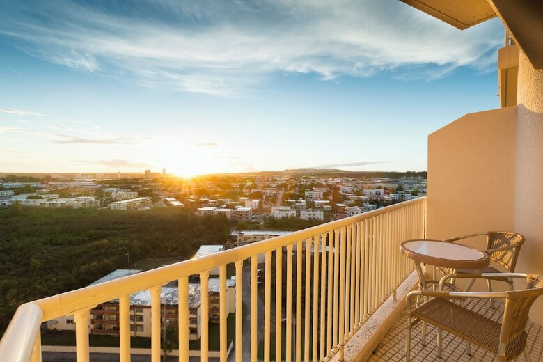 Hotel Onward Beach Resort