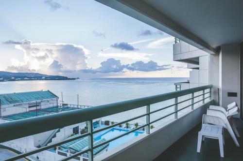 Hotel Alupang Beach Tower