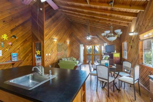 Hostal Guava Grove