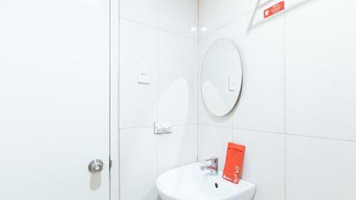 Hotel Reddoorz Plus @ Edsa Congressional
