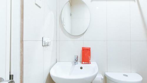 Hotel Reddoorz Plus @ Edsa Congressional