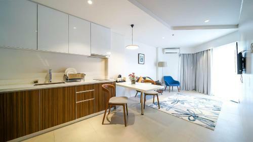 Hotel Tambuli Seaside Resort And Spa