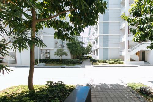 Hotel Reddoorz Premium @ Smdc Fairview 2
