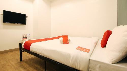 Hotel Reddoorz Plus @ San Marcelino Malate