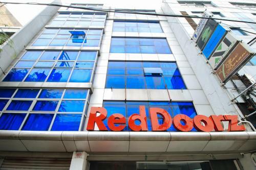 Hotel Reddoorz Plus @ San Marcelino Malate