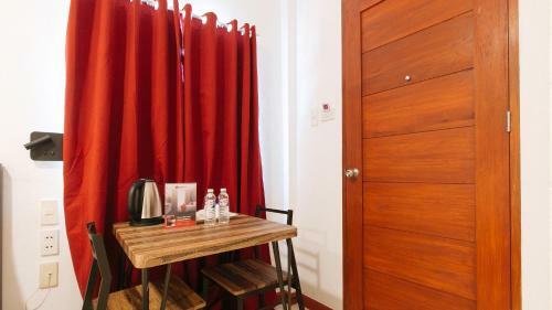 Hotel Reddoorz Near Mercado Del Lago