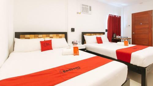 Hotel Reddoorz Near Mercado Del Lago