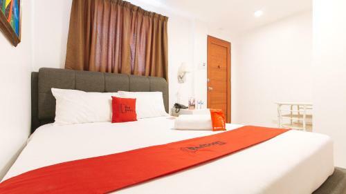 Hotel Reddoorz Near Mercado Del Lago