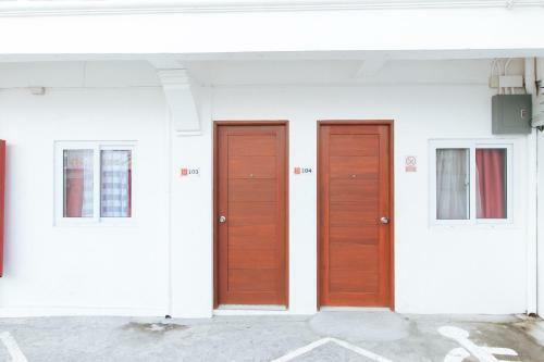 Hotel Reddoorz Near Mercado Del Lago