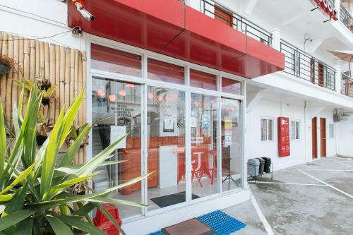 Hotel Reddoorz Near Mercado Del Lago