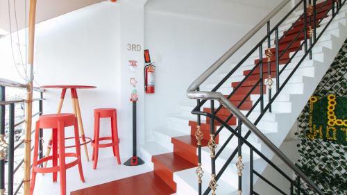 Hotel Reddoorz Near Mercado Del Lago