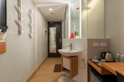 Selah Pods Hotel Manila