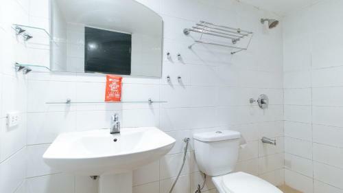Hotel Reddoorz @ Kassel Para�aque