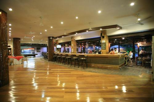 Hotel Wild Orchid Beach Resort