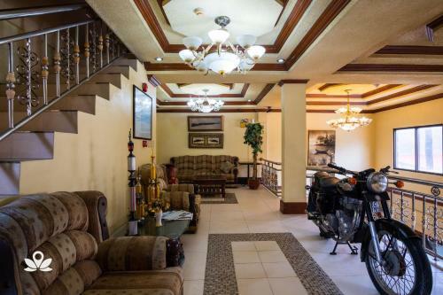 Hotel Zen Rooms Palm Tree Olongapo