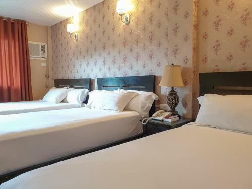 Hotel Tagaytay Wingate Manor