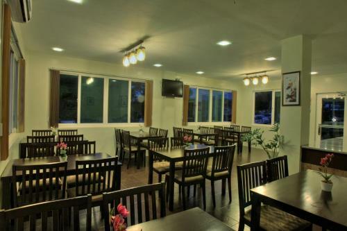 Hotel Tagaytay Wingate Manor