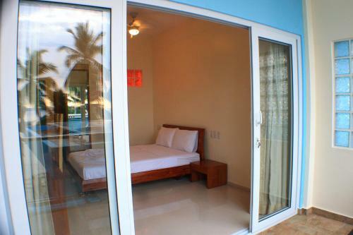 Hotel Montani Beach Resort