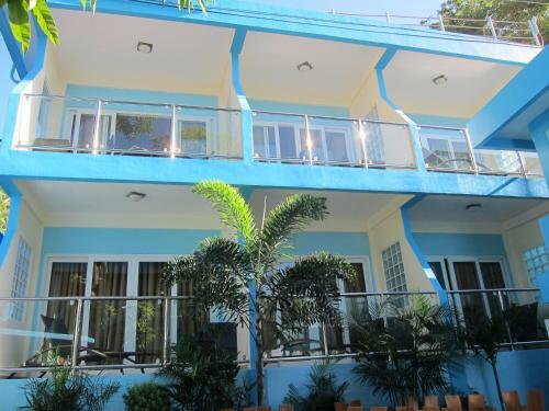 Hotel Montani Beach Resort