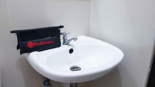 Hotel Reddoorz @ Vp Inting Street
