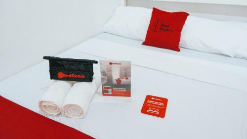 Posada Reddoorz Plus Near Talisay Town Center