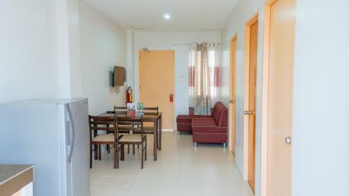 Posada Reddoorz Plus Near Talisay Town Center