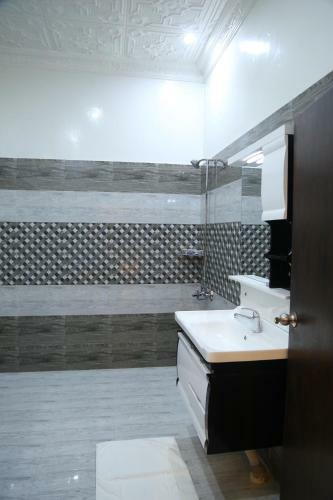 Hostal Royal Grace Guest House