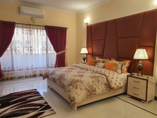 Hostal Royal Villa F-10/2