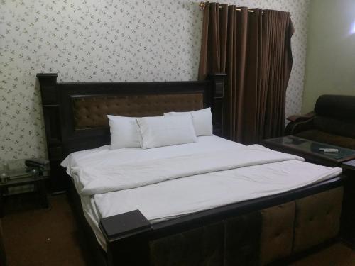 Hotel Comfort Inn (r)