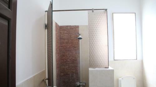 Hotel Comfort Inn (r)