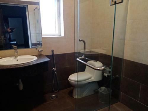 Hostal Crosswinds Guest House