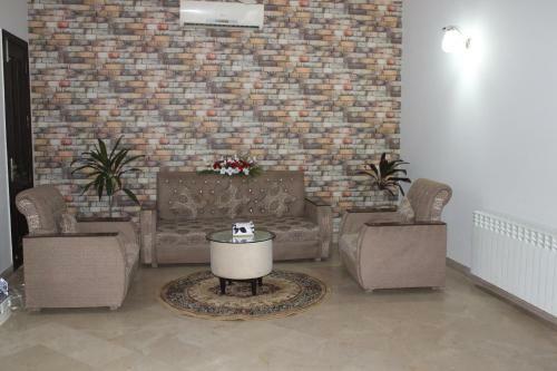 Hostal Royal Luxus Guest House
