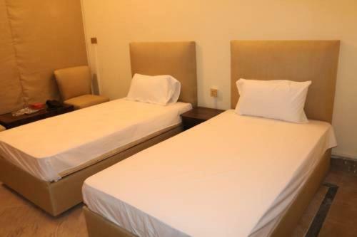 Hotel Four Season Inn