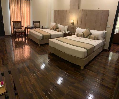 Hotel Shelton?s Rezidor Lahore