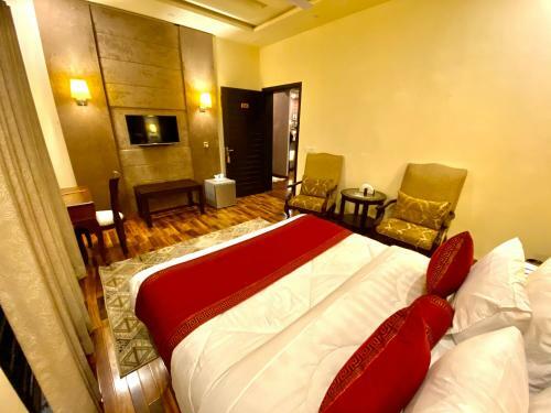 Hotel Shelton?s Rezidor Lahore