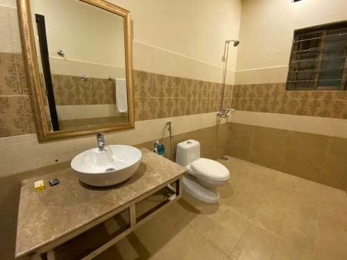 Hotel Shelton?s Rezidor Lahore
