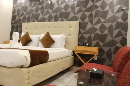 Lawrence Luxury Apartments Lahore