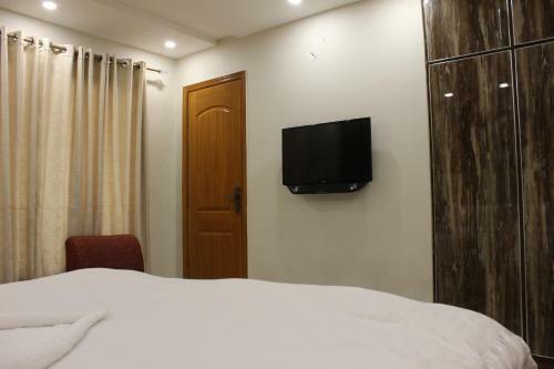 Lawrence Luxury Apartments Lahore