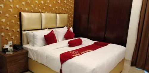 Hotel The Holiday