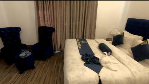 Hotel The Holiday