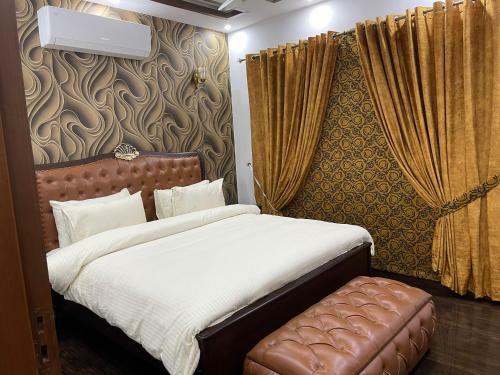 Royal Three-bedroom Villa Dha Phase 6 Lahore