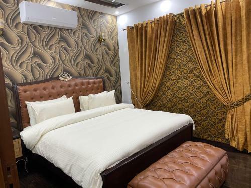 Royal Three-bedroom Villa Dha Phase 6 Lahore