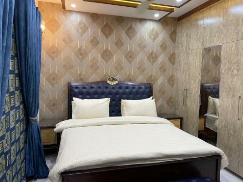 Royal Three-bedroom Villa Dha Phase 6 Lahore