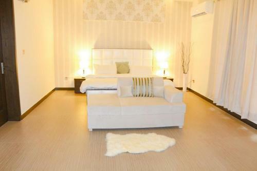 Hotel Holiday Inn Suites